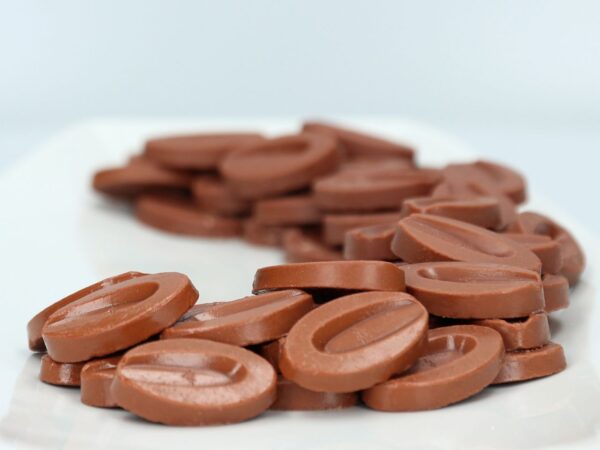 Valrhona Jivara milk chocolate (40%), 200g